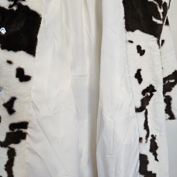NWT Faux Fur Coat – Cow Print – Size L - Picture 11 of 11